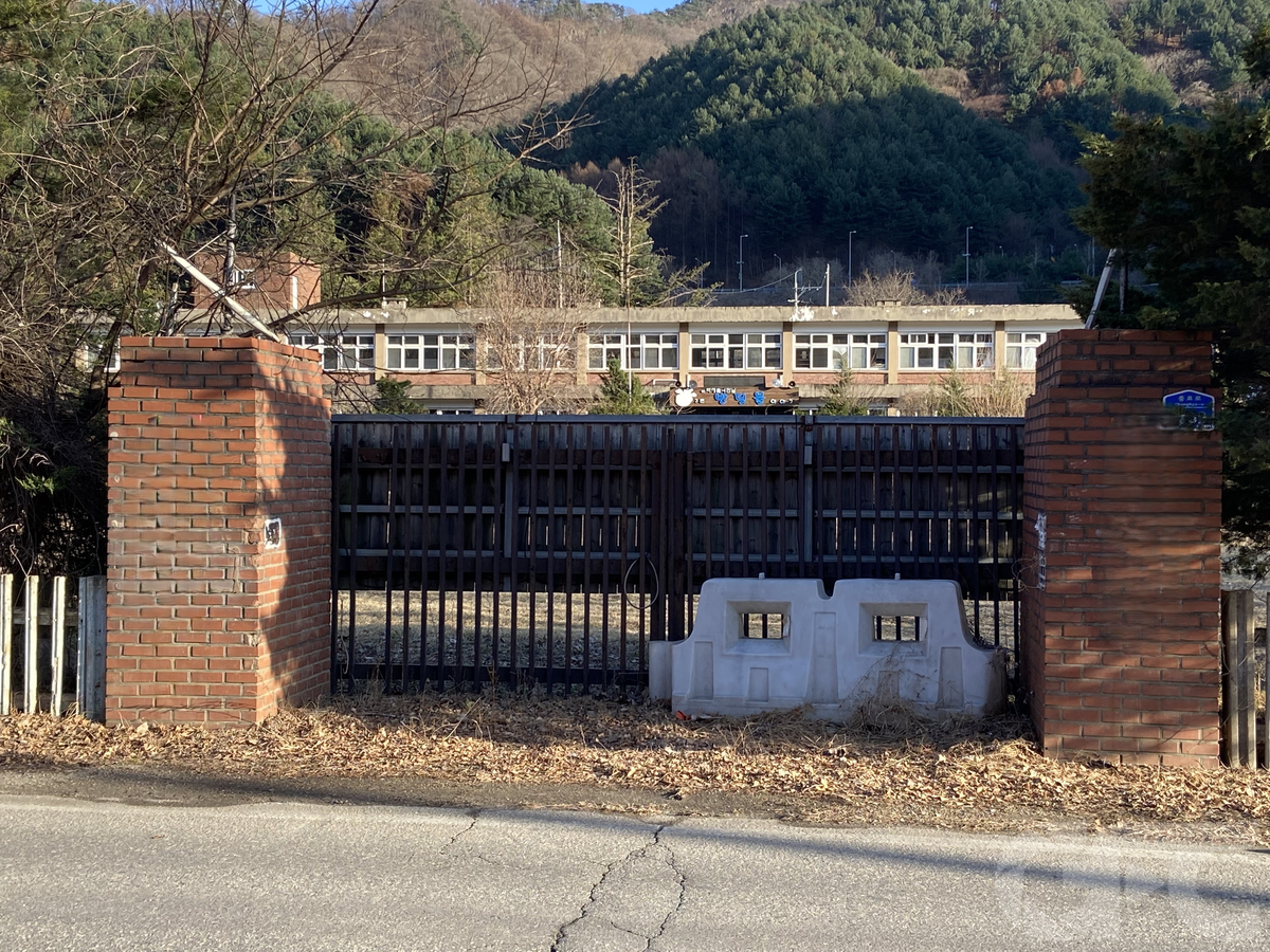 춘천 중학교 (폐교)