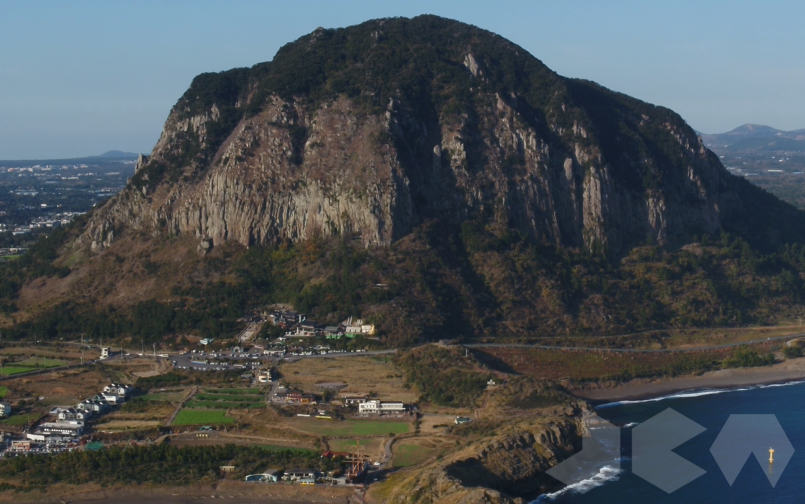 산방산과 용머리 해안