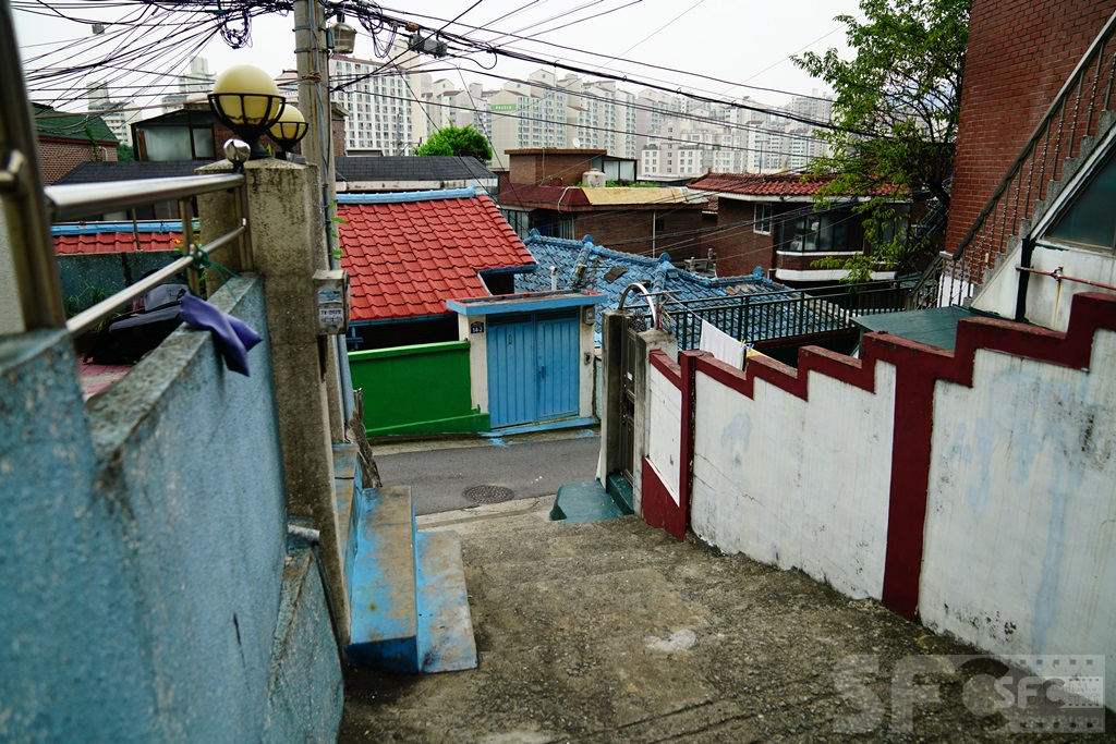 청림동 골목