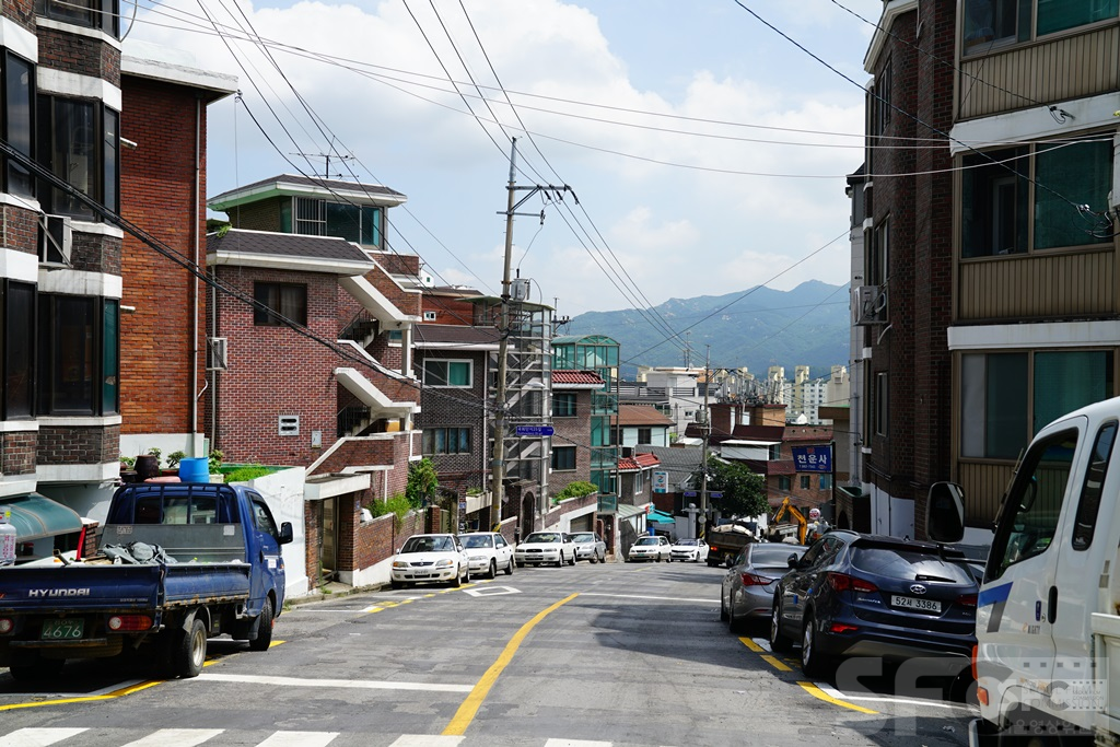국사봉 내리막길