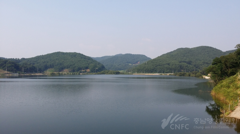 부여 덕용저수지
