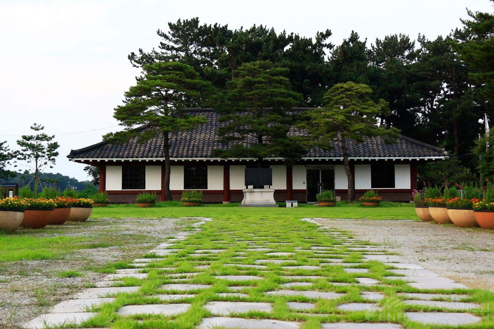필경사