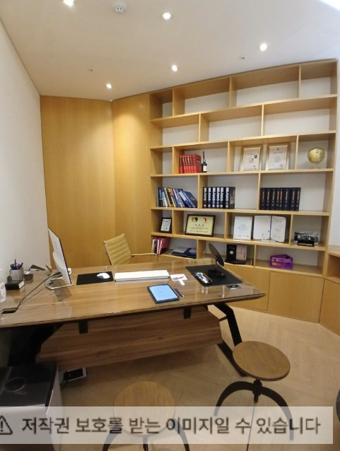 [전문성과 고급스러움이 공존하는 프리미엄 메디컬 공간]