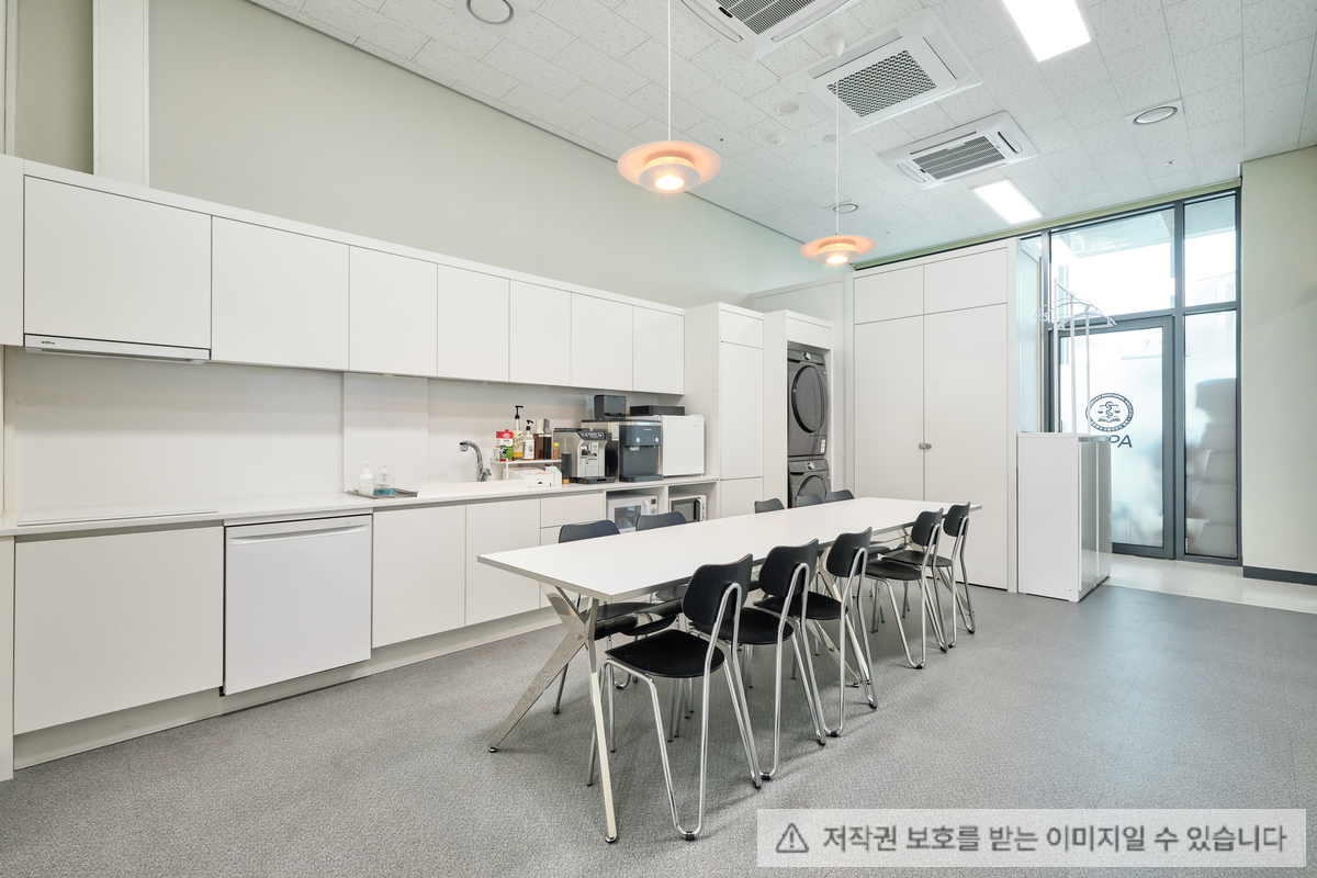트렌디한 대기업 감성 오피스 & 프라이빗 탕비실