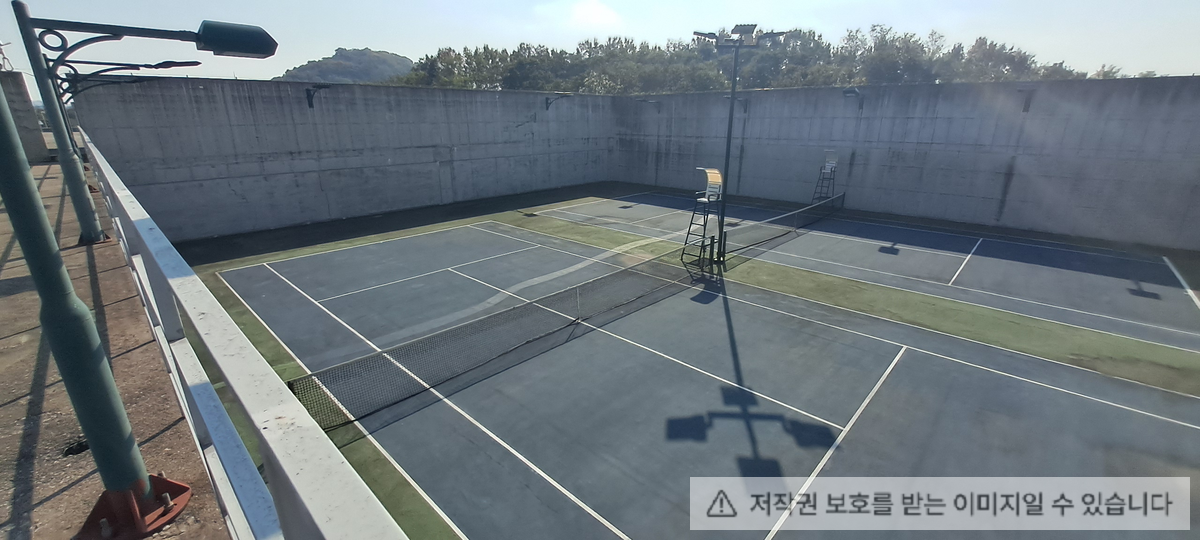 로얄엑스 테니스장