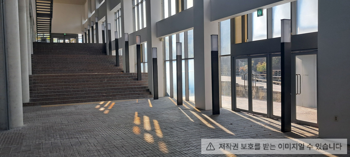 로얄 화성센터 계단,복도 및 기계실