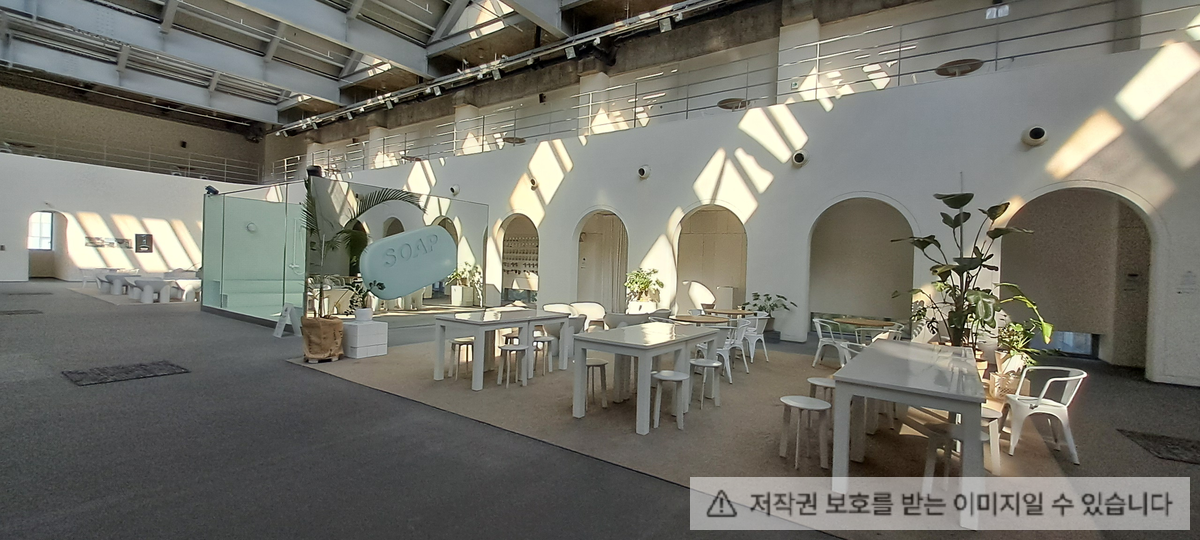 로얄 화성센터 대형카페 및 소형카페
